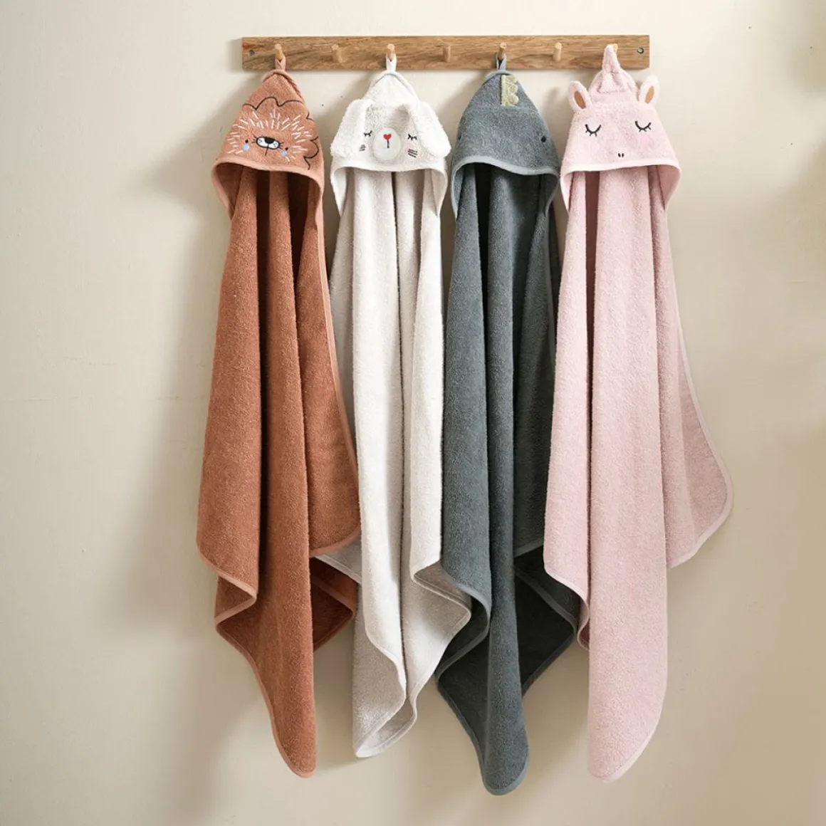 BABY BADCAPE u00abLEOu00bb | 75 X 75 CM | CARAMEL