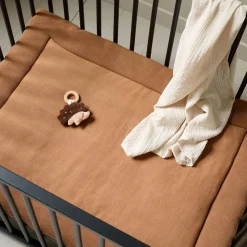 BOXKLEED 70 X 96 CM VOOR INKLAPBARE BABY BOX | CARAMEL