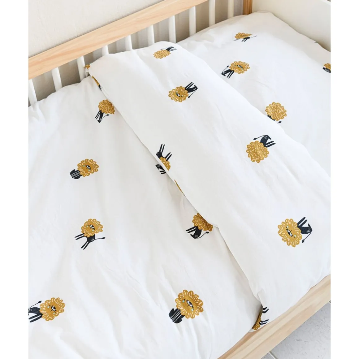 Dekbedovertrek peuterbed leeuw, incl. kussenhoes u00abLeou00bb | Organisch | 120x150cm | Wit
