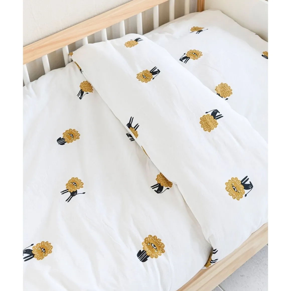 Dekbedovertrek peuterbed leeuw, incl. kussenhoes u00abLeou00bb | Organisch | 120x150cm | Wit