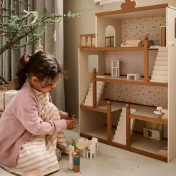 GROOT HOUTEN POPPENHUIS u00abFLEURu00bb | INCL. 19-DELIGE MEUBELSET | 87 cm | BEIGE & WALNOOT