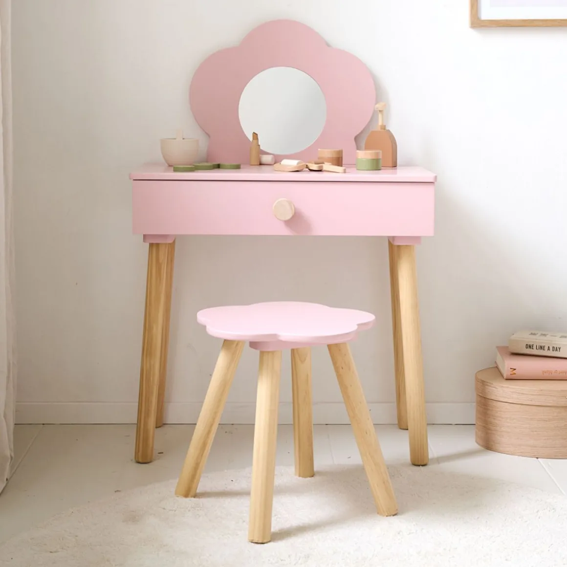 HOUTEN KAPTAFEL MET SPIEGEL EN STOEL u00abFLEURu00bb | ROZE