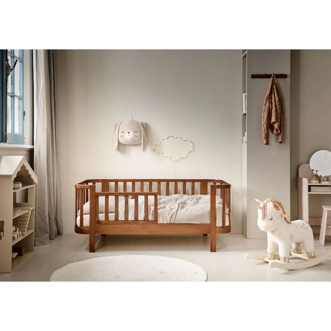HOUTEN KAPTAFEL MET SPIEGEL EN STOEL | u00abBELLEu00bb | ROZE