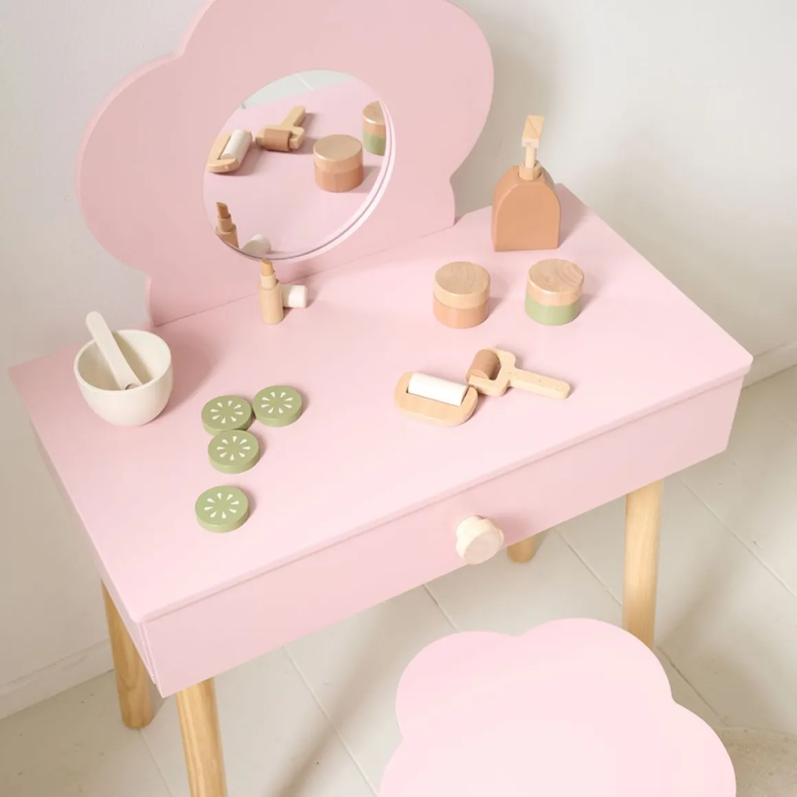 HOUTEN KAPTAFEL MET SPIEGEL EN STOEL u00abFLEURu00bb | ROZE