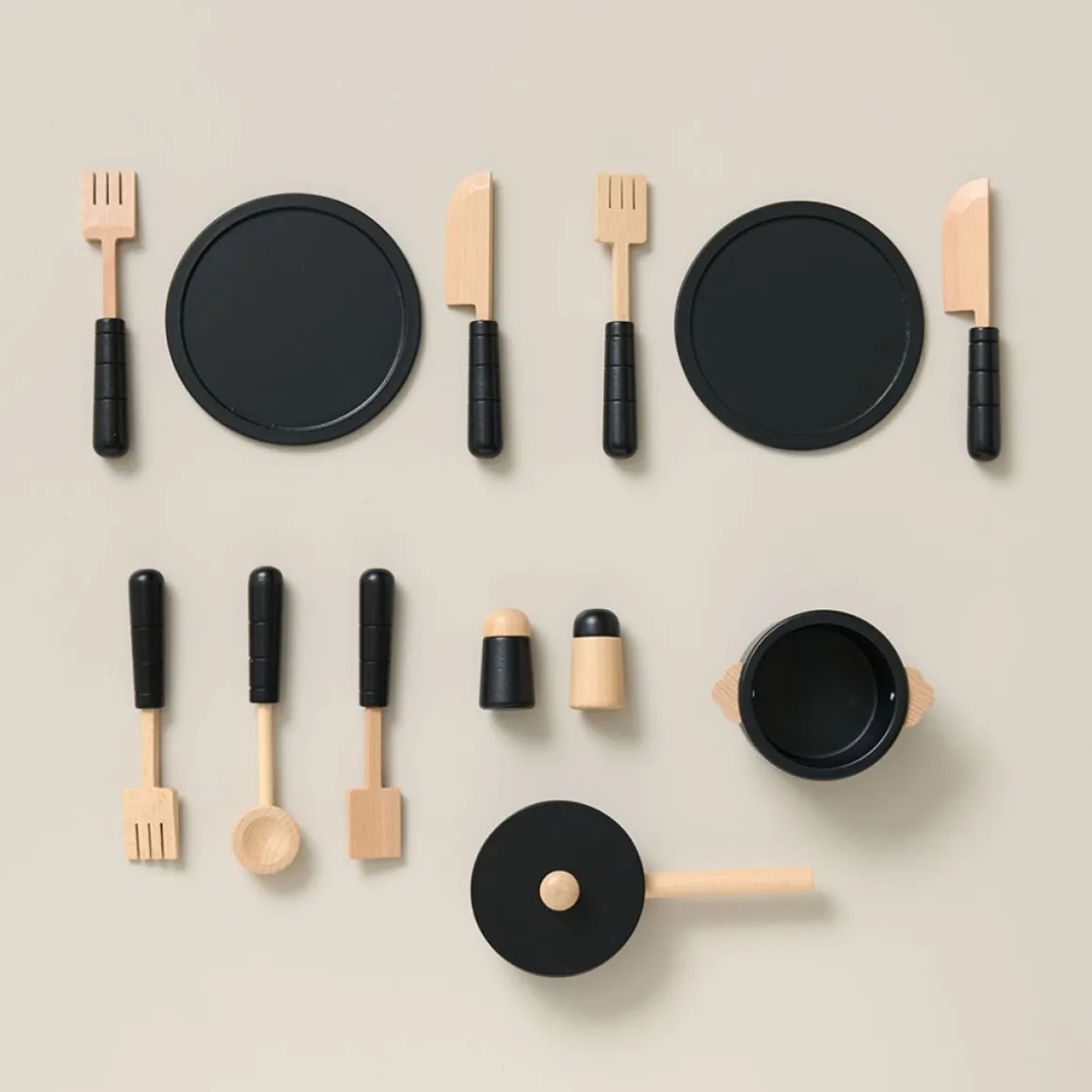 HOUTEN SPEELKEUKEN | u00abMu00dbREu00bb | MET 13-DELIGE KEUKENSET | ZWART