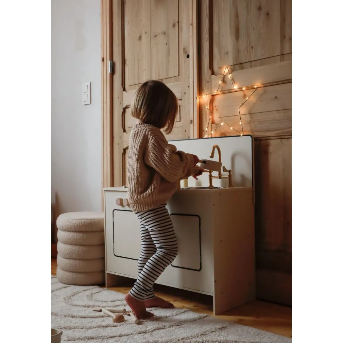 HOUTEN SPEELKEUKEN u00abBERGAMOTEu00bb | INCL. 7 ACCESSOIRES | BEIGE