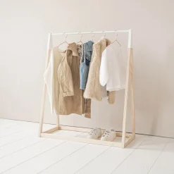 Kledingrek voor kinderkamer