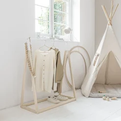 Kledingrek voor kinderkamer
