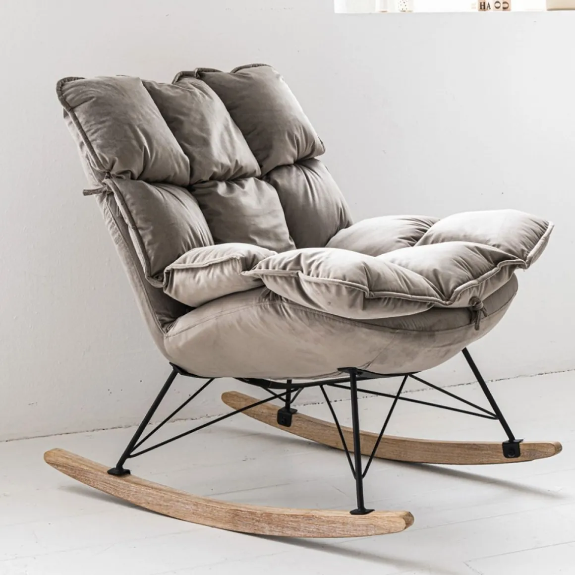 Luxe schommelstoel voor in babykamer | u00abCOCONu00bb | Grijs