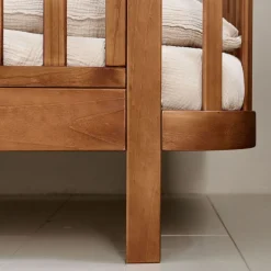 OVAAL PEUTERBED u00abCOCOONu00bb | 70 X 140 CM | WALNOOT