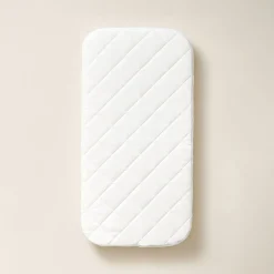 SCHUIMMATRAS MET RONDE HOEKEN VOOR u00abCOCOONu00bb PEUTERBED 70 X 140 CM