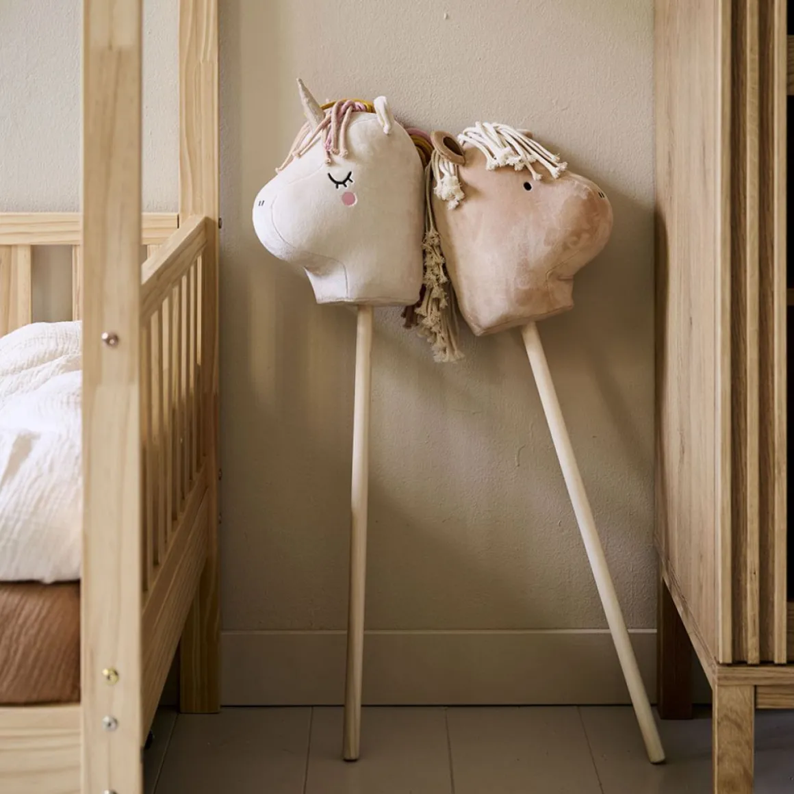 UNICORN STOKPAARD u00abLARAu00bb